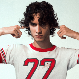 日本人玩胸吃乳30分钟
